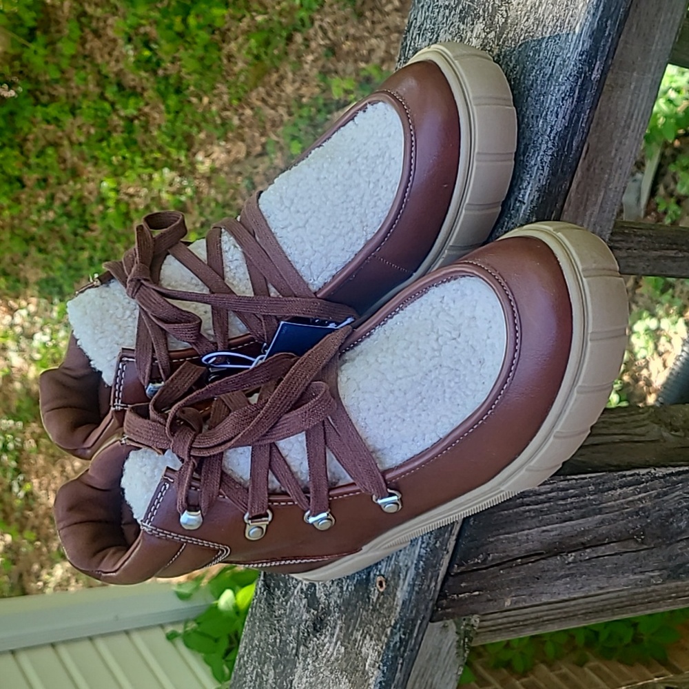 Universal Thread Brown/Kimber Lace up Boots Size 10 - Picture 3 of 11